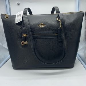 ✨COACH black Pebble leather Taylor tote 38312✨